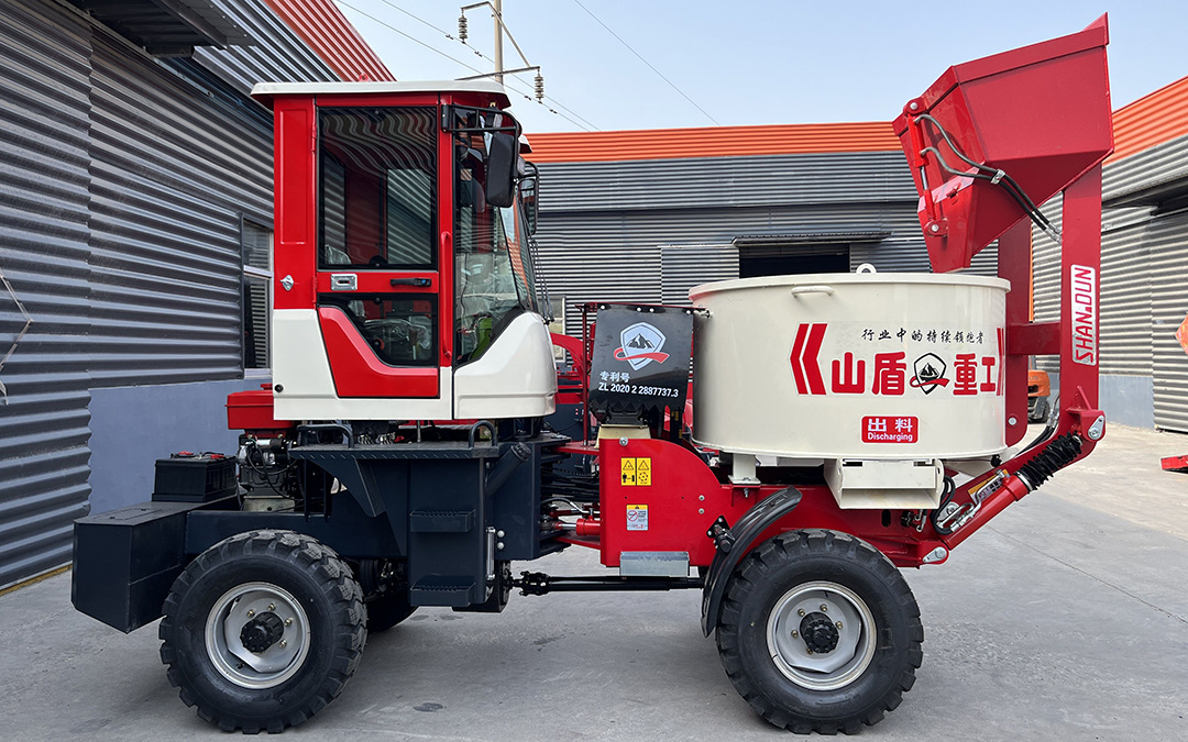 山盾攪拌車(chē)